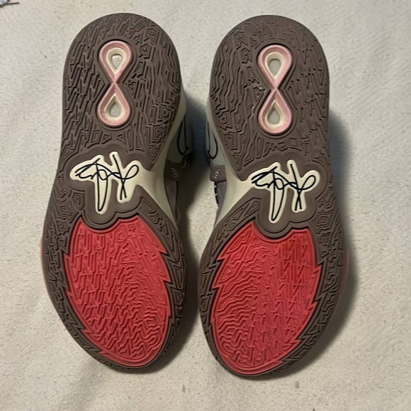 Men’s shoes Kyrie, leopard camo size 11 new no box - Picture 11 of 11